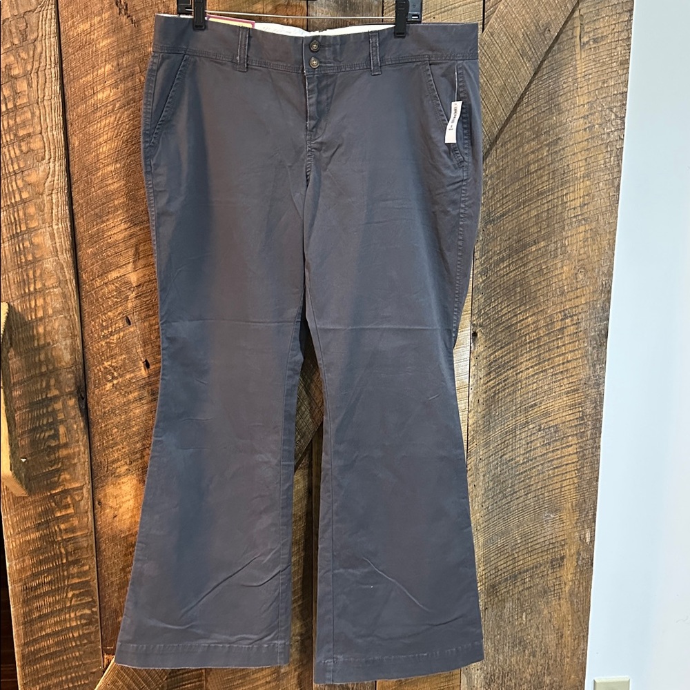 NWT Old Navy Perfect Superflare Low Rise Gray Khaki Pants~Size 14 Regular